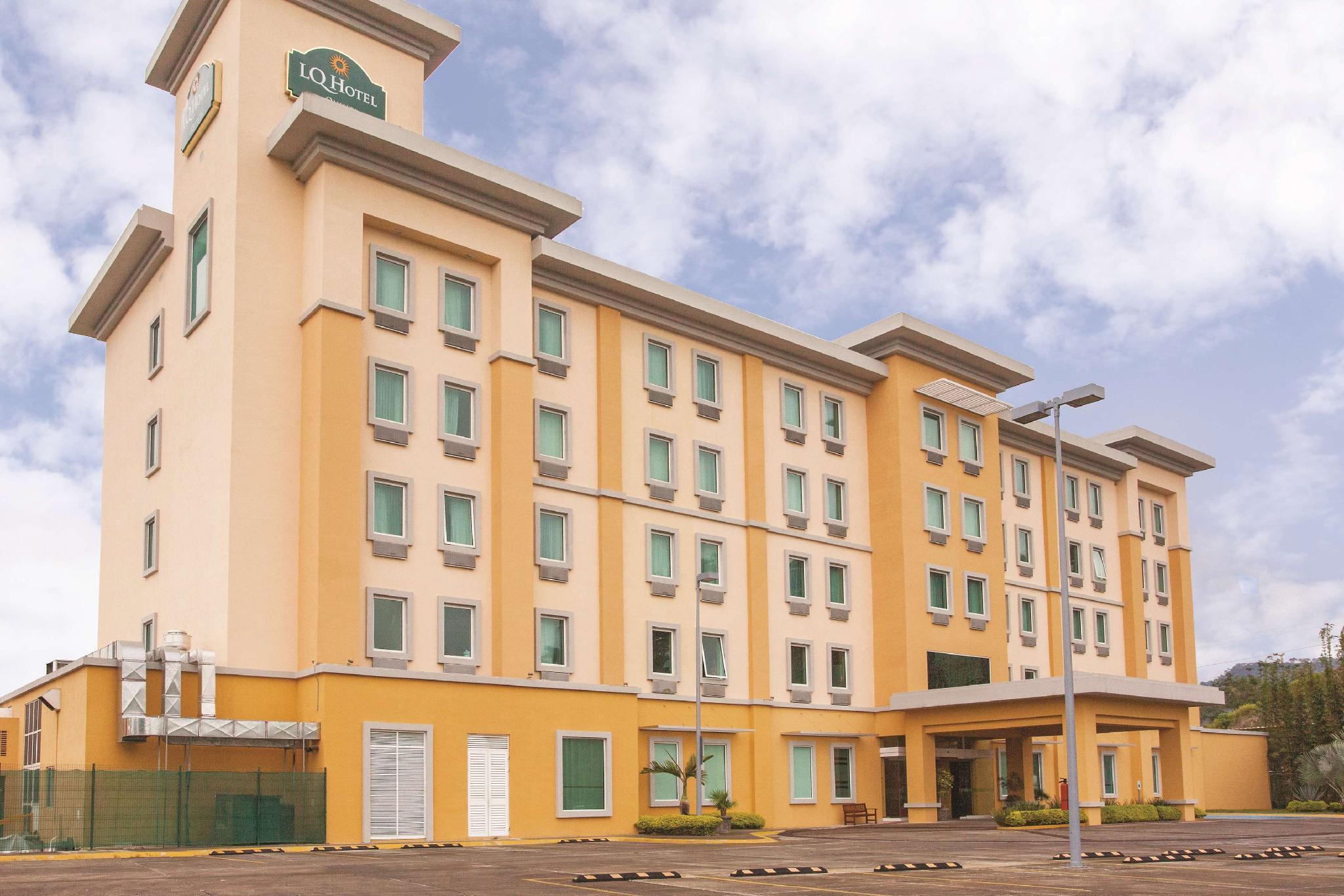 Hotel La Quinta by Wyndham Poza Rica Esterno foto